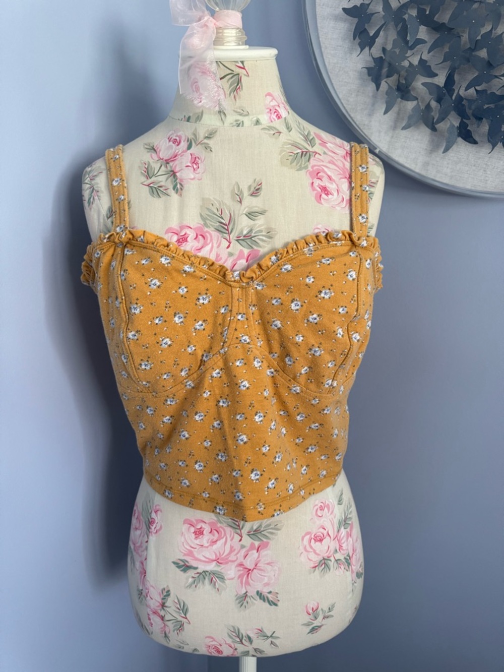 Abercrombie & Fitch Mustard Floral Ruffle Sweetheart Crop Top